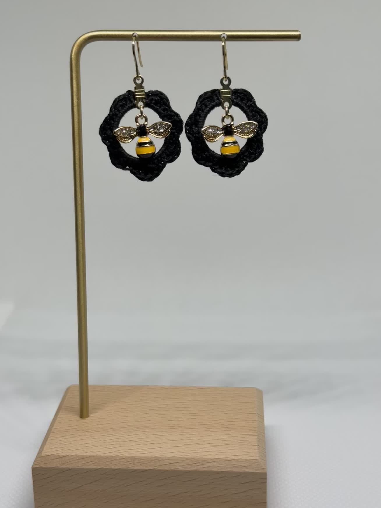 Fall Earring 25